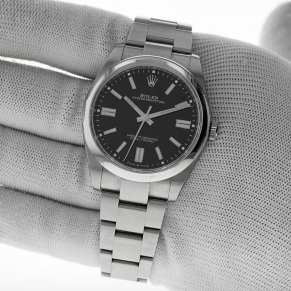 ROLEX Oyster Perpetual 41mm 124300 - Image 6