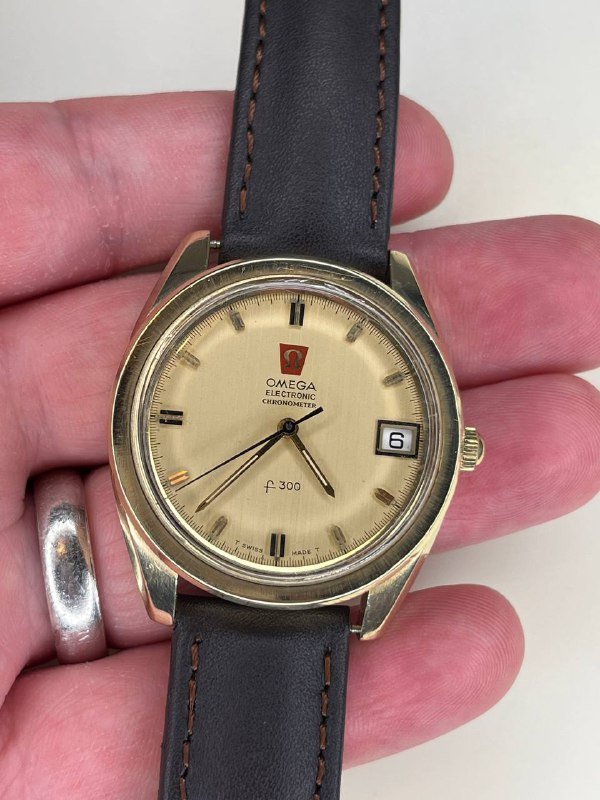 Omega Date Electronic Chronometer F300