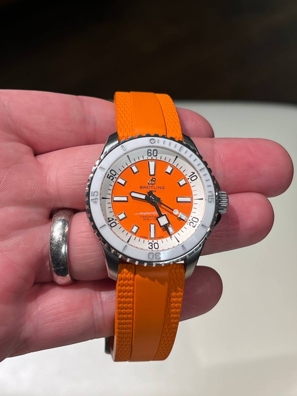 Breitling SuperOcean A17377 Orange 