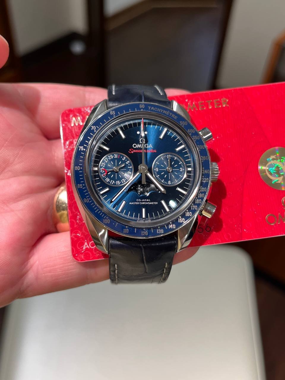 Omega Speedmaster Blue Moonphase 304.33.44.52.03.001